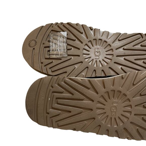 Ugg Neumel Two Tone Suede Lace Up Chukka Boots Mens US 9 EU 42 Shearling Lined - Picture 12 of 12